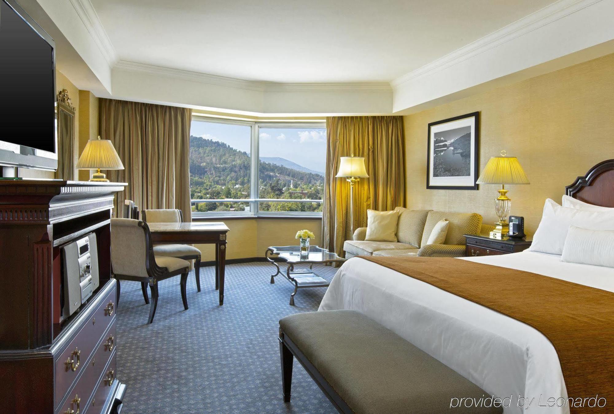 San Cristobal Tower - A Luxury Collection Hotel Сантьяго Номер фото